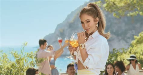 Jennifer Lopez Who Has Said She Doesn T Drink Launches Alcoholic Beverage Brand Trendradars