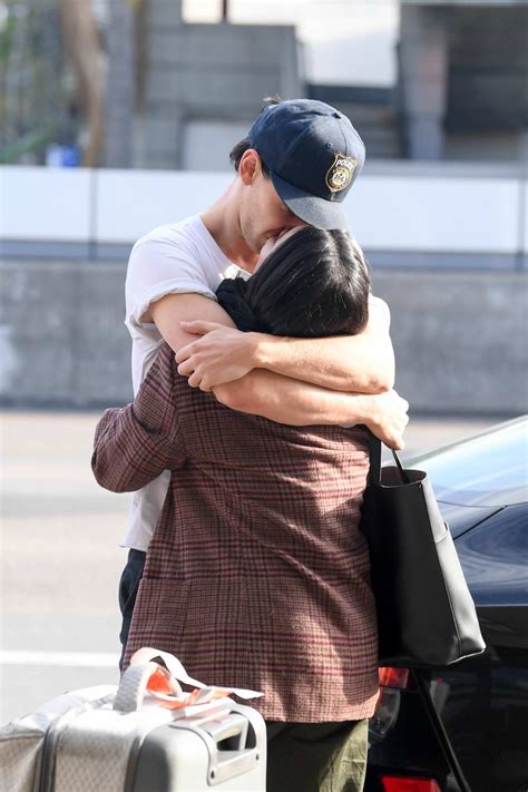 Vanessa Hudgens And Austin Buter Share Hugs And Kisses Before She Flies Out Of Lax Los Angeles
