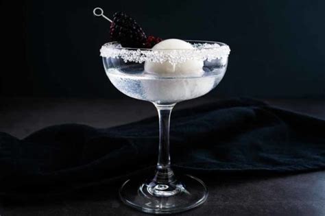 Full Moon Martini Recipe Review By The Hungry Pinner