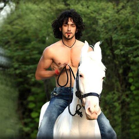 bigg boss 9 contestant rishabh sinha s rare pictures photo gallery latest pictures on