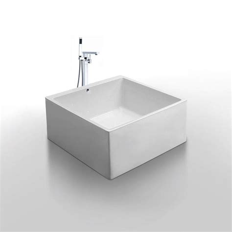One of their most important characteristics also, the sides are usually square instead of being sloped like the tubs we use today. Diamante Acrylic Freestanding Soaking Square Bathtub 55 ...