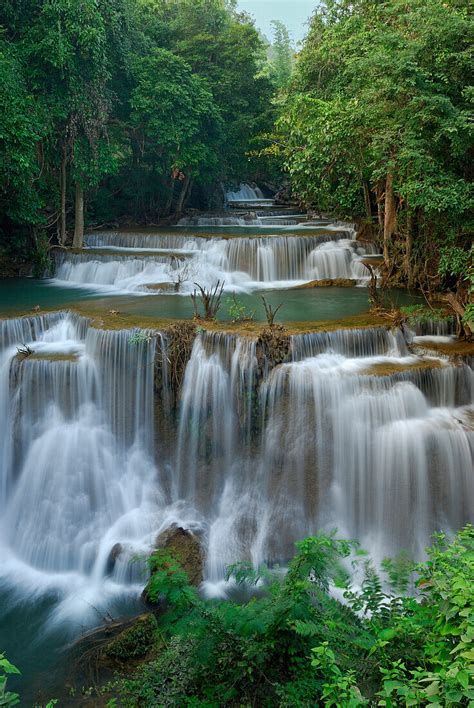 Huay Mae Khamin Waterfall Kheaun Sri Bild Kaufen 70456107 Lookphotos