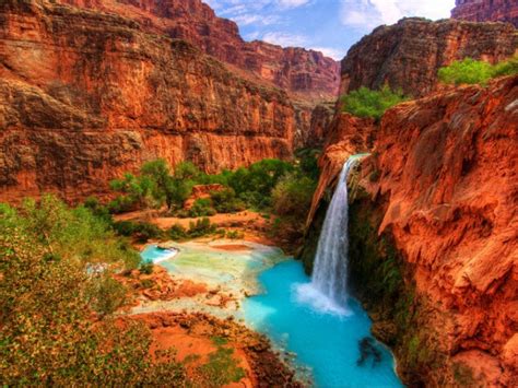 Havasu Falls Surreali Cascate Allinterno Della Riserva Indiana Degli