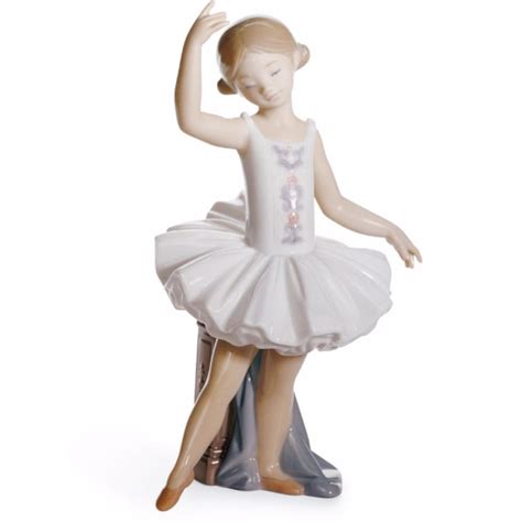 Lladro Little Ballerina Ii 01008126 Francis And Gaye Jewellers