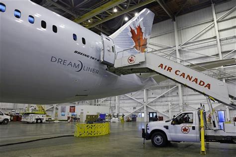 Sneak Peek At Boeing Dreamliner Stuck At The Airport Hot Sex Picture