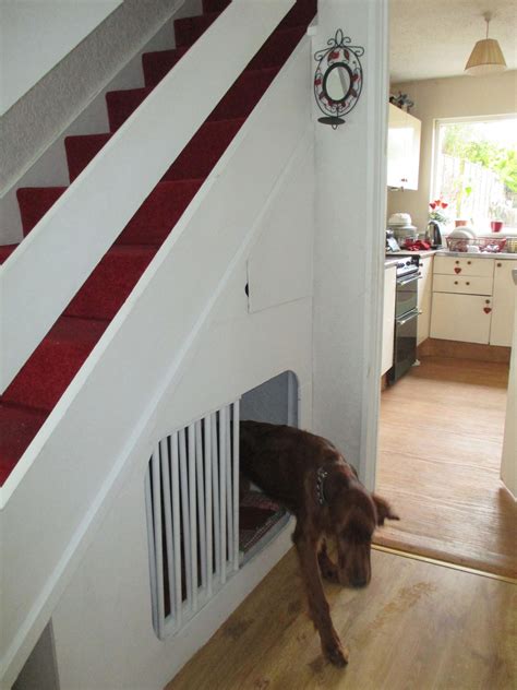 41 Amazing And Cute Dog House Under Stairs Dog Spaces Dog Rooms