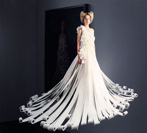 15 Most Ridiculous Wedding Dresses In The World
