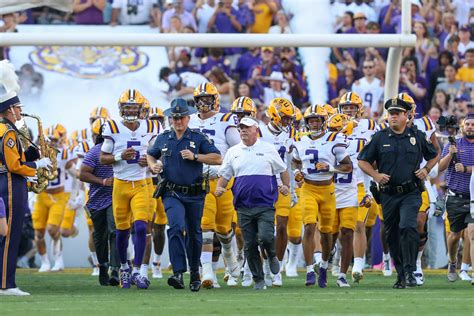 Florida Bound Lsu Receives New Years Day Matchup With Wisconsin In