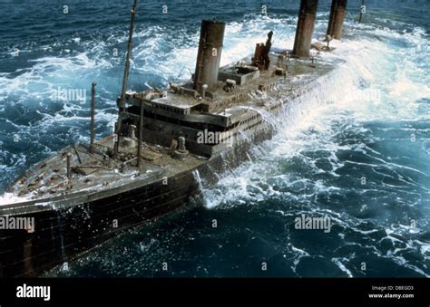 Raise The Titanic Hi Res Stock Photography And Images Alamy