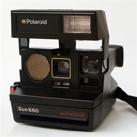 Polaroid Sun 660 Autofocus Instant 600 Film Camera