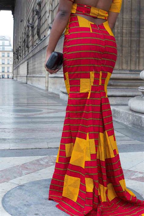 Je suis heureuse de partager avec vous ces magnifiques modèles en pagne que j'ai dénich. Model couture africaine pagne - julie bas