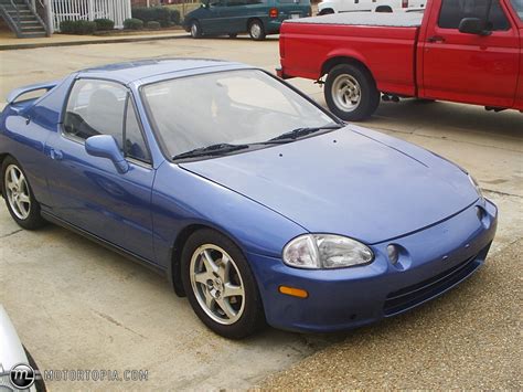 You can't find a crx in today's market with under 200,000 miles so i decided to go with the del sol. 1993 Honda Civic del Sol - Information and photos ...