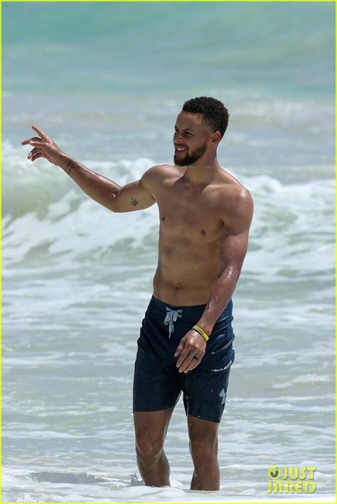 Shirtless Stephen Curry Hits The Beach With Wife Ayesha Photo