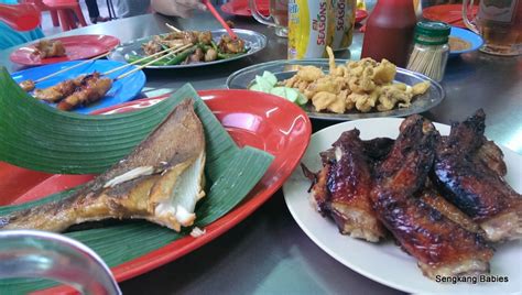 Malaysia street food penang monday night market. Jalan Alor Food - Sengkang Babies