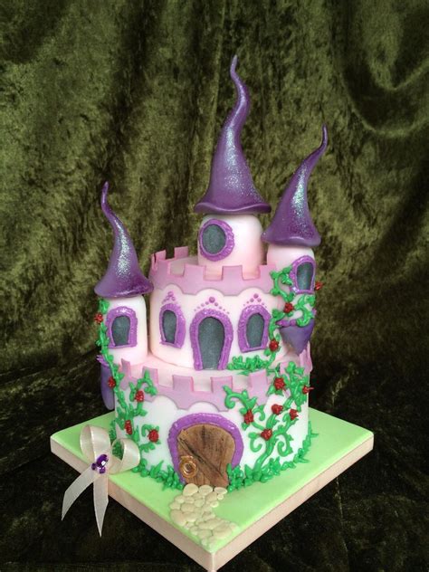Check spelling or type a new query. Traumhaft schöne Märchen Schloss Torte - eine wundervolle ...