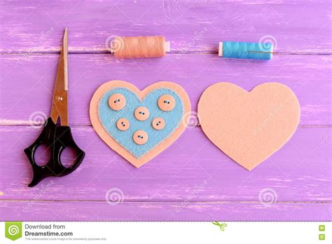 How To Make A Felt Heart Crafts Step On One Side Of The Felt Heart