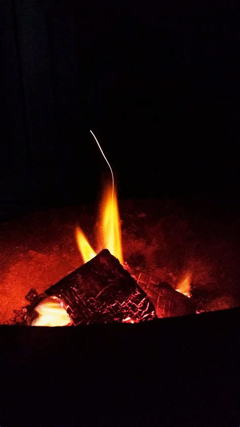Bonfire Camp Flame Night Hd Phone Wallpaper Peakpx