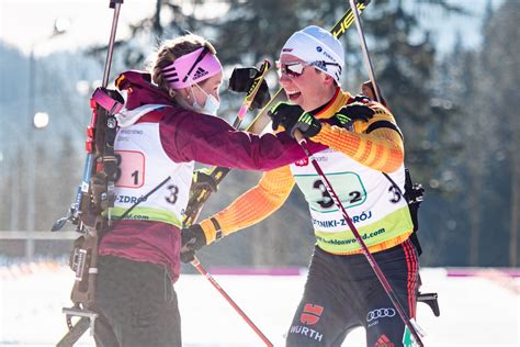 Stefanie scherer und fünf weitere athletinnen dabei. Deutsche Mixed-Staffeln gewinnen Gold und Silber bei der ...