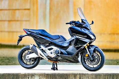 Honda offers 4 new models in india with most popular bikes being activa 6g, dio and activa 125. Essai - Honda Forza 750 : le scooter version Intégra(le)