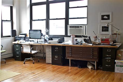 The shelf over the desk is quite simple, i made it using wood. A Stand-up Desk (Ikea hack) : Kelli Anderson