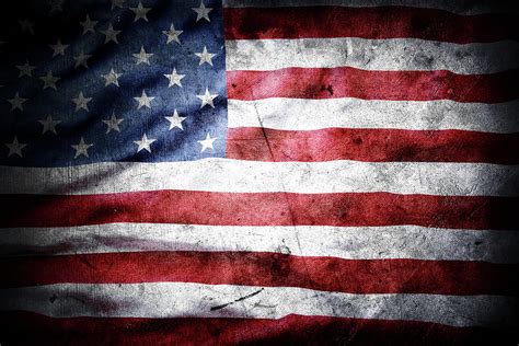 The Grunge American Flag Photograph By Les Cunliffe