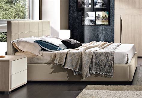 Guarda le immagini e le caratteristiche tecniche. Rivestimento Per Letto Con Contenitore / Dubai Letto ...