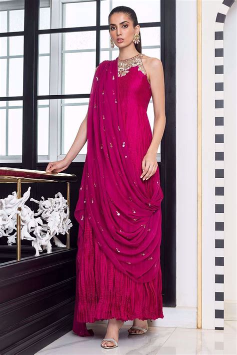 Sania Maskatiya Red Crushed Long Peshwas Pd19rg097 In 2020 Simple Dresses Fancy Dresses