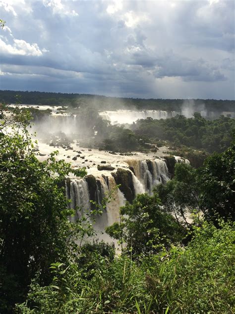 Iguazu Falls Vs Niagara Falls Young Black Travelers