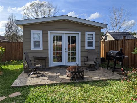 I don't have any garden office plans, just a vision in my head which i hope to bring to life over the next few weeks. Built a Home Office in my Backyard : DIY