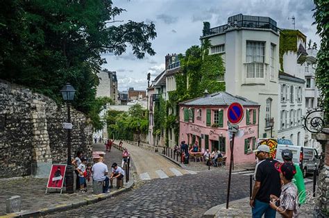 Contactez un médiateur à la maison de la médiation pour prévenir ou traiter les conflits qu'ils soient dans la sphère privée, dans le cadre de vie ou au travail. Top 10 Historical Facts about La Maison Rose - Discover ...