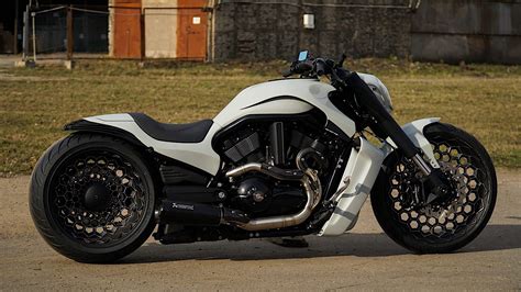custom harley davidson v rod makes white look good on a motorcycle autoevolution