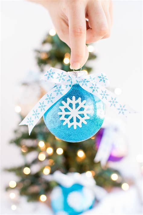Diy Snowflake Glitter Ornaments Made To Be A Momma
