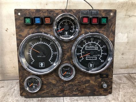 Kenworth T600 Speedometer Instrument Cluster For Sale