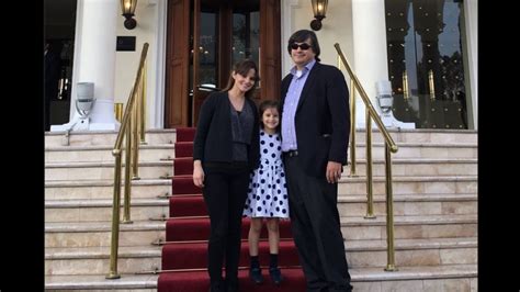 Jaime Bayly Se Reencontró Con Su Familia Gracias A Su Hija Zoe Fotos Espectaculos Tromecom