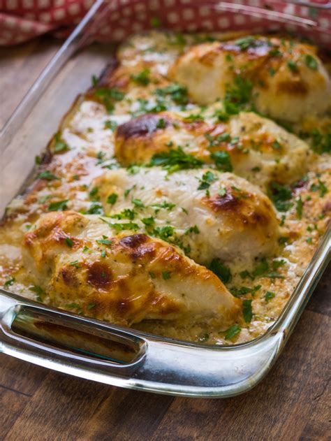Bake in preheated oven for one hour, or until chicken pieces are done and sauce is browned. Smothered Sour Cream Chicken - Cooking Panda
