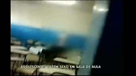 Vídeo flagra estudantes fazendo sexo dentro de sala de aula no norte de Minas Minas Gerais