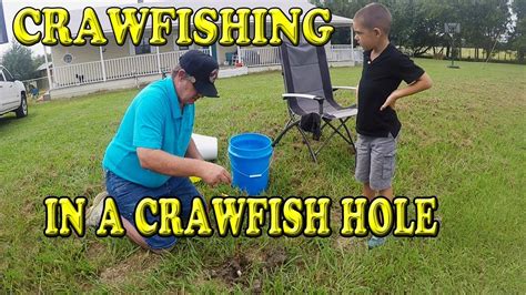 Texas Crawfishing In A Crawfish Hole With String Youtube