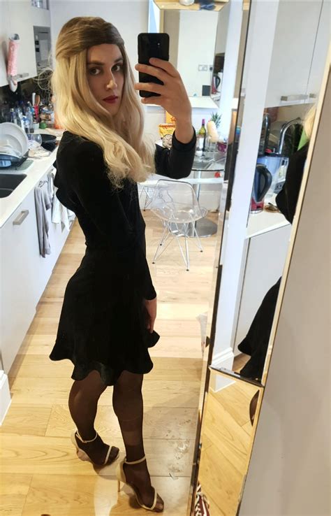 My Little Black Dress 😊👗👠 R Crossdressing