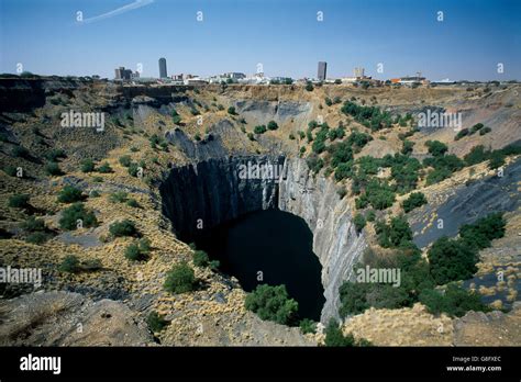 Kimberley Hole Kimberley Northern Cape South Africa Stock Photo Alamy
