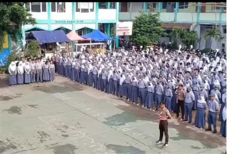 SMAN Jombang Minggir Dulu Ini Juara Satu Dari SMA Terfavorit Di Jombang Ada Yang Dari Pondok