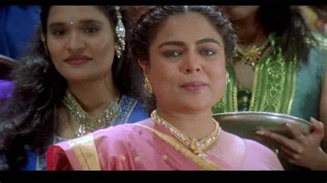 Reema Lagoo Passes Away See Her Famous Role In Bollywood Films अलविदा रीमा लागू इन 5 फिल्मों