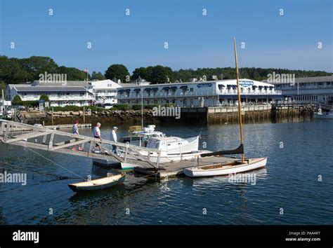 Boothbay Harbor Inn Hi Res Stock Photography And Images Alamy