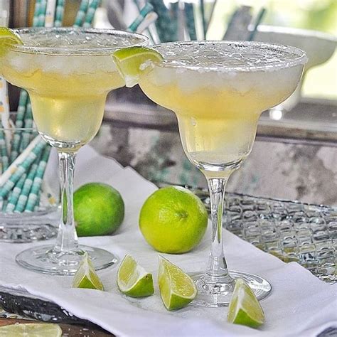 15 Tequila Drinks That Arent Margaritas Easy Margarita Recipe Easy