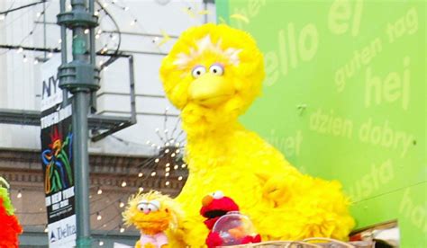 This Guys Tweet About Big Bird On Sesame Street Went Viral Because