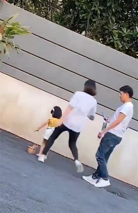 Video Of Mum Kicking Her Social Media Star Daughter Goes Viral Au — Australias