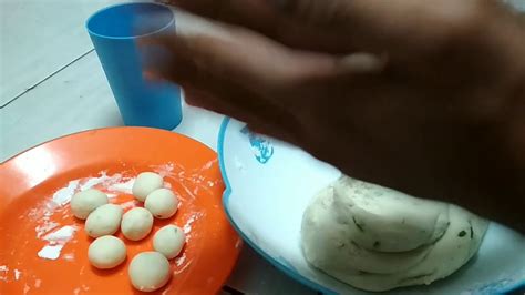 Cilok memang banyak macam dan variasinya. Cara bikin cilok di rice cooker - YouTube