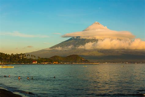 Phivolcs Lifts Mayon Volcano Alert Level Danger Zone Still Off