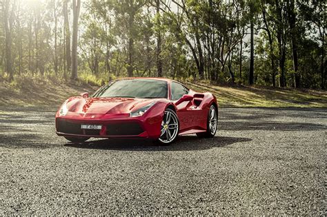 El jugador o jugadores pueden competir a través de 18 diferentes cursos establecidos en seis áreas. Fondos de Pantalla Ferrari 2015-16 488 GTB Rojo Metálico ...