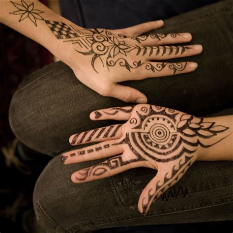 Top 114 Male Henna Hand Tattoos