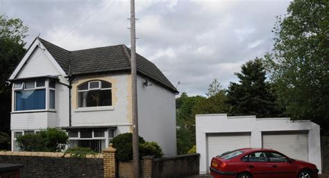 3 Bedroom Detached House Sold In Coed Duon Np12